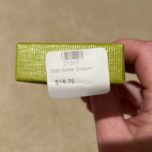 Shell Bottle Stopper Basic Spirit - Picture 5 of 5